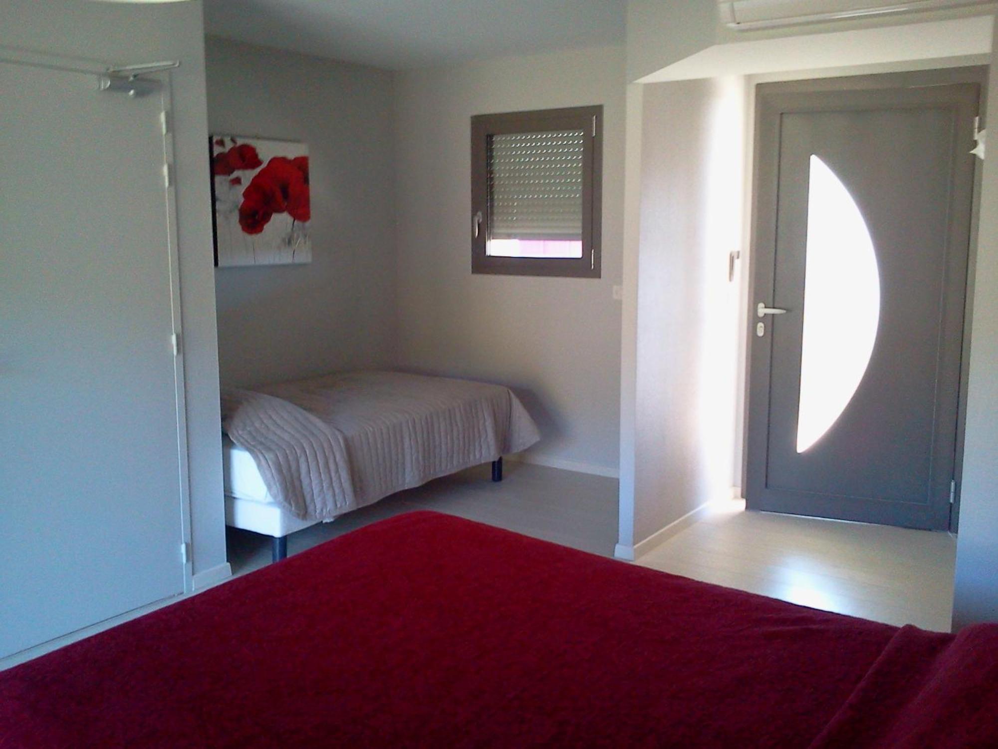 Logis Hotels - Hotel Et Restaurant Le Relais Des Garrigues Grisolles  Luaran gambar